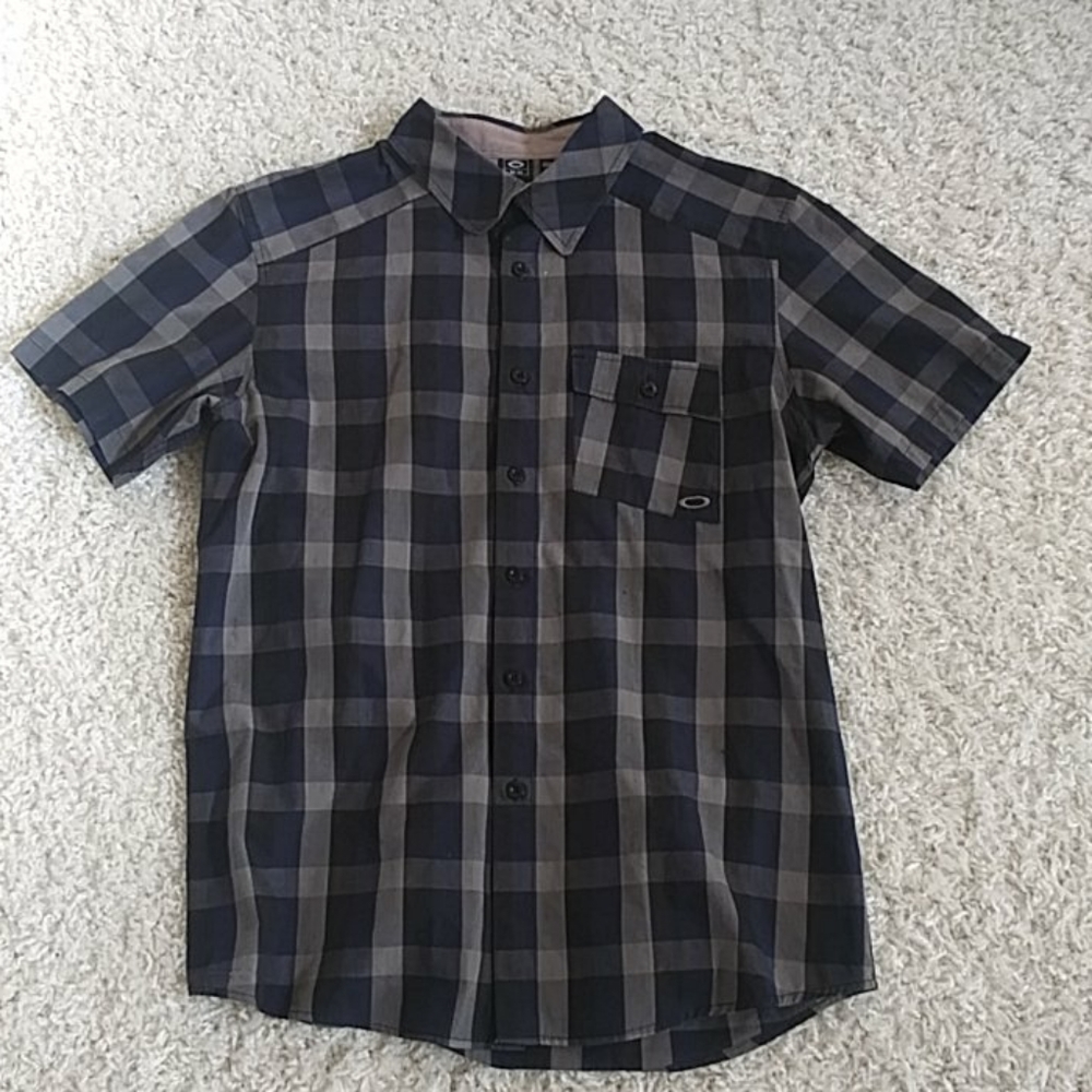 Oakley Shirt
